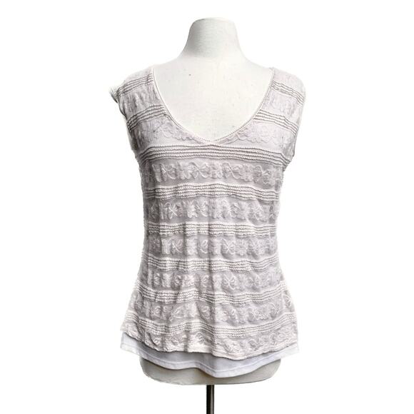 Ivory Lace Sleeveless Top - Picture 1 of 8